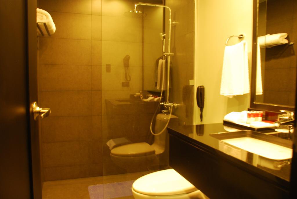 Amelie Hotel Manila Exteriör bild